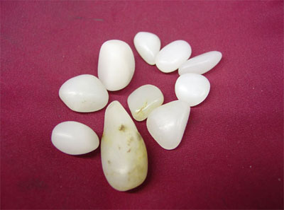 white_hetian_jade9.jpg